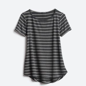 Pink Clover Daisee Button Back Knit top